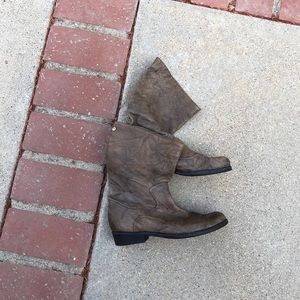 Cuoio booths Preloved